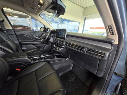 Used 2023 Lincoln Corsair AWD w/ Equipment Group 101A image 24