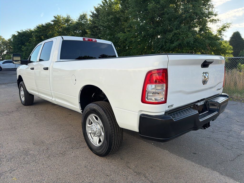Used 2024 RAM 2500 4x4 Crew Cab Big Horn w/ Snow Chief Group image 4