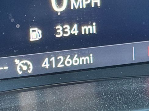 Used 2025 Chevrolet Blazer LT image 41