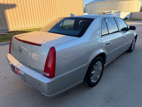 Used 2009 Cadillac DTS image 5