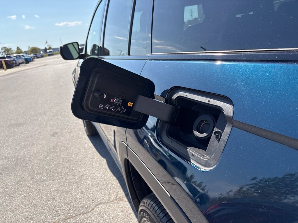 New 2027 Jeep Grand Cherokee Limited AWD/4WD image 7