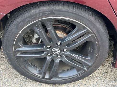 Used 2016 Honda Accord Sport image 14