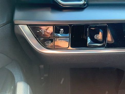 Certified 2025 Kia Sportage EX w/ EX Premium Package image 20