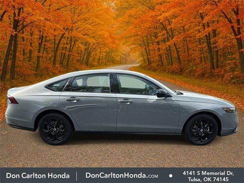 New 2025 Honda Accord SE image 2