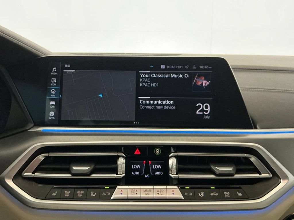 Used 2022 BMW X5 xDrive45e w/ Premium Package AWD/4WD image 11