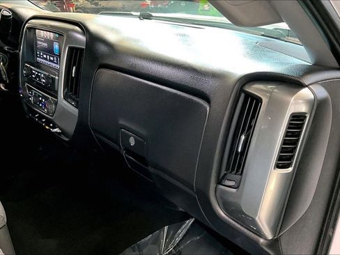 Used 2018 Chevrolet Silverado 1500 LT w/ LT Fleet Convenience Package image 16