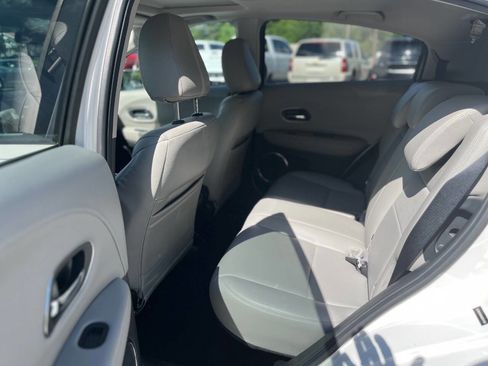 Used 2017 Honda HR-V EX image 13