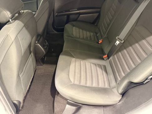 Used 2019 Ford Fusion SE FWD image 28
