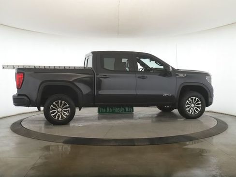 Used 2023 GMC Sierra 1500 AT4 w/ AT4 Premium Package image 6