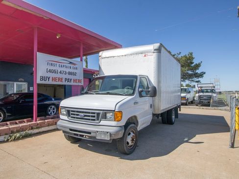 Used 2007 Ford E-350 and Econoline 350 Super Duty RWD image 1