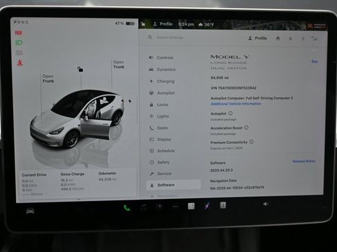 Used 2022 Tesla Model Y Long Range image 28