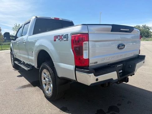 Used 2018 Ford F250 Lariat w/ Lariat Ultimate Package AWD/4WD image 13