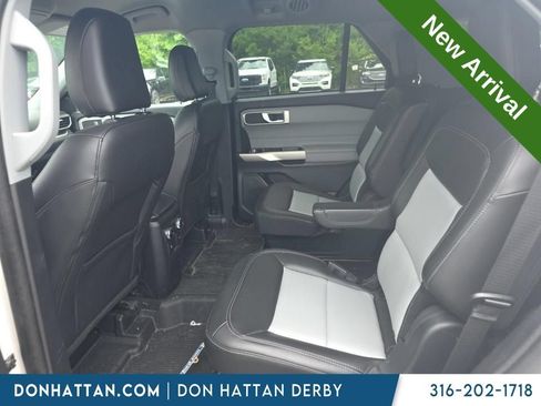 Used 2023 Ford Explorer XLT w/ Equipment Group 202A AWD/4WD image 3