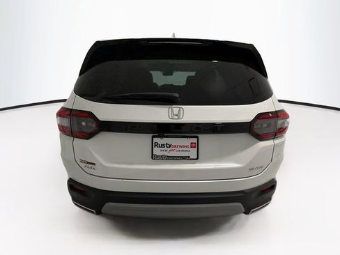 Used 2025 Honda Pilot Elite image 5