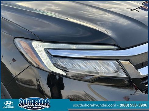 Used 2021 Honda Pilot Touring image 9