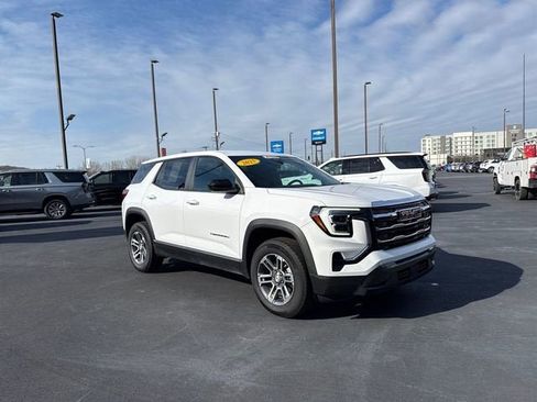Used 2025 GMC Terrain Elevation AWD/4WD image 1