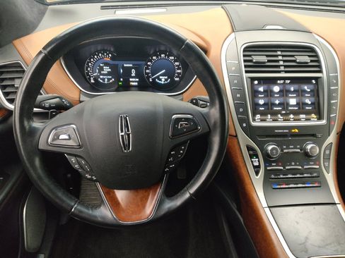 Used 2017 Lincoln MKX Black Label w/ Driver Assistance Package FWD image 22