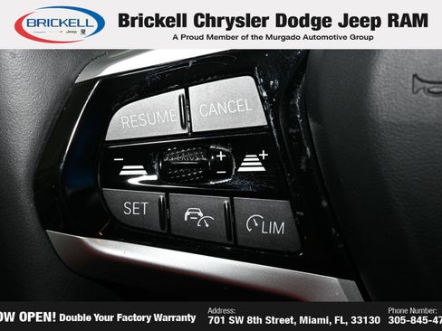 Used 2025 BMW 330i xDrive Sedan AWD/4WD image 31