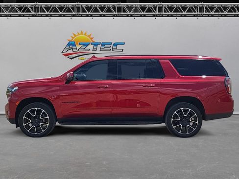 Used 2024 Chevrolet Suburban RST w/ Luxury Package AWD/4WD image 8