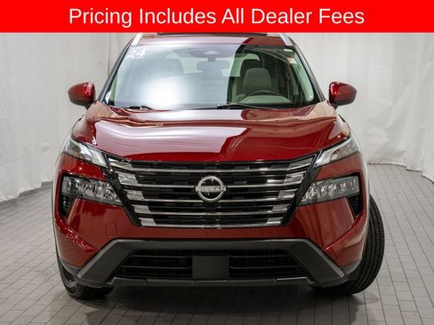 Certified 2024 Nissan Rogue SV w/ SV Premium Package FWD image 2