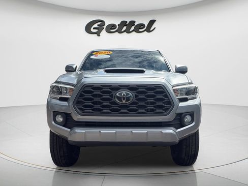 Used 2020 Toyota Tacoma TRD Sport RWD image 2