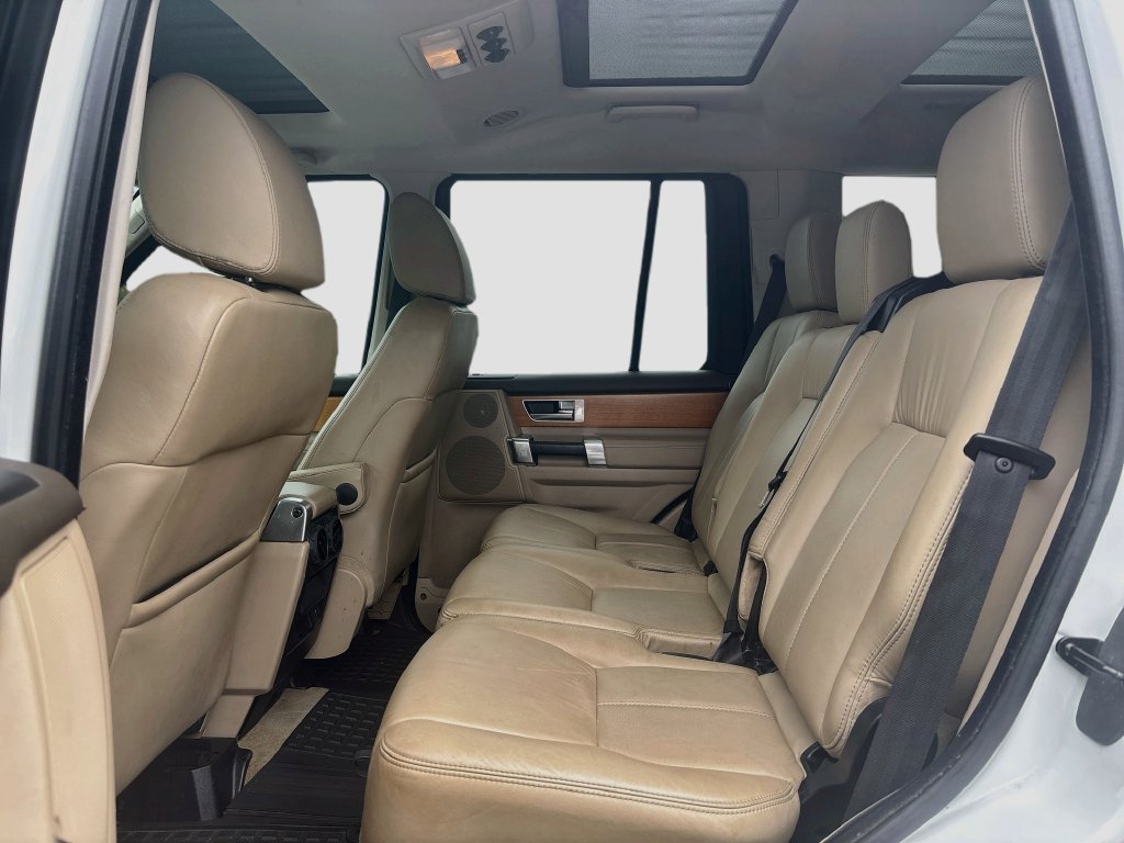 Used 2012 Land Rover LR4 HSE LUX AWD/4WD image 17