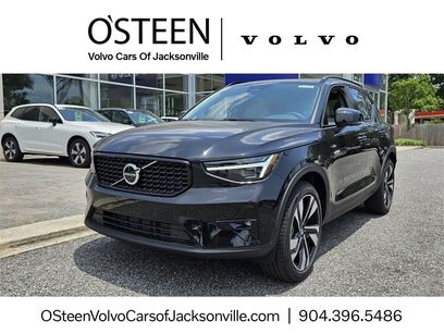 New 2025 Volvo XC40 B5 Ultra w/ Climate Package