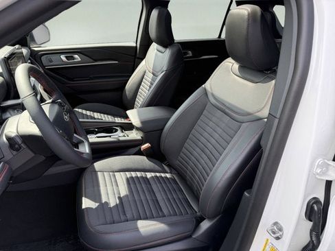 New 2026 Ford Explorer ST-Line AWD/4WD image 9
