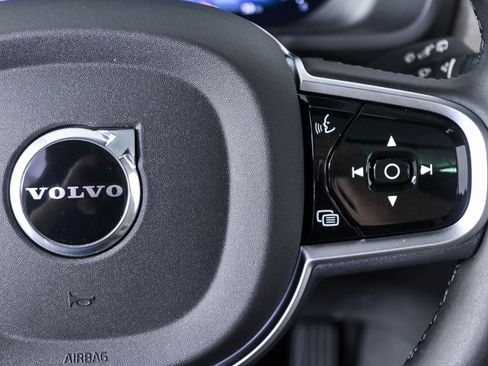 New 2026 Volvo XC90 B6 Plus w/ Protection Package Premier AWD/4WD image 11