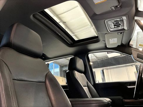 Used 2020 Chevrolet Silverado 1500 LT Trail Boss image 22