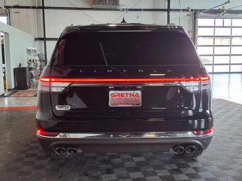 Used 2022 Lincoln Aviator AWD image 5