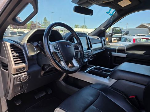 Used 2022 Ford F350 Lariat w/ Lariat Value Package AWD/4WD image 9