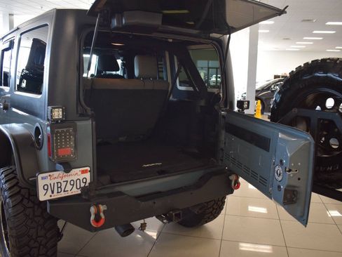 Used 2014 Jeep Wrangler Unlimited Sport w/ Quick Order Package 24S AWD/4WD image 77