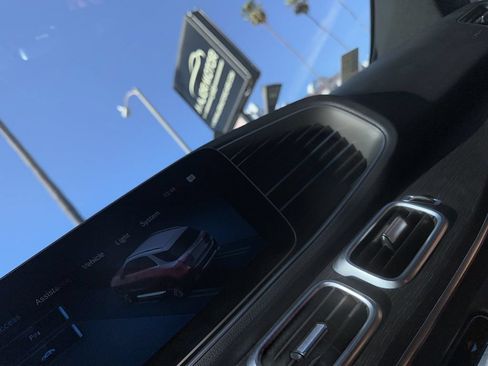 Used 2022 Mercedes-Benz GLE 350 w/ Premium Package image 23