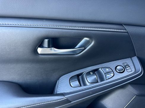 Used 2022 Nissan Sentra SV FWD image 10