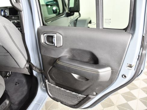 Used 2024 Jeep Wrangler Unlimited Sahara AWD/4WD image 43
