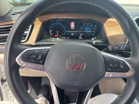 Used 2024 Volkswagen Atlas SE FWD image 20
