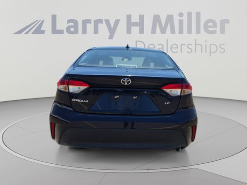 Certified 2025 Toyota Corolla LE FWD image 4