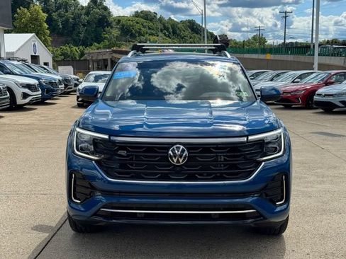 Certified 2025 Volkswagen Atlas SEL Premium R-Line AWD/4WD image 9