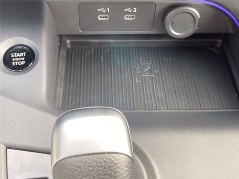 New 2026 Nissan Sentra SV w/ SV Convenience Package FWD image 20