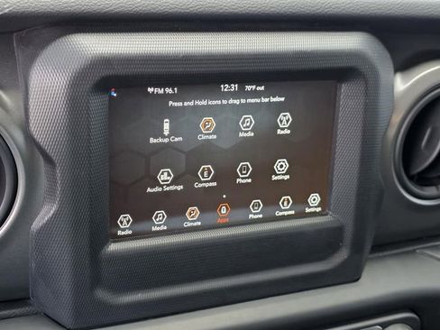 Used 2023 Jeep Wrangler Willys image 16