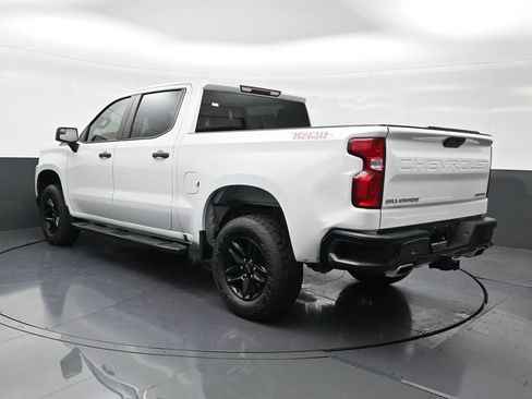 Used 2019 Chevrolet Silverado 1500 Custom Trail Boss w/ Custom Convenience Package image 3