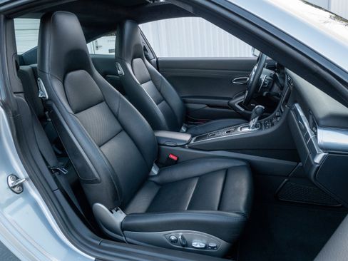 Used 2015 Porsche 911 Carrera S image 35