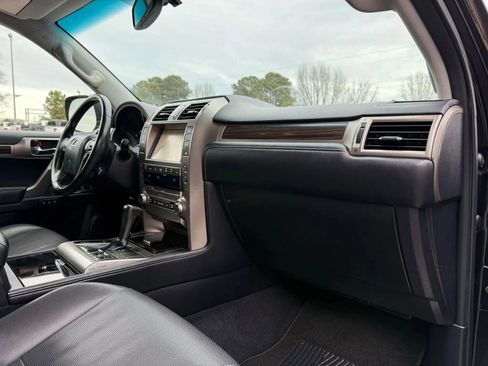 Used 2015 Lexus GX 460 w/ Navigation Package AWD/4WD image 29