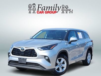 Used 2022 Toyota Highlander LE