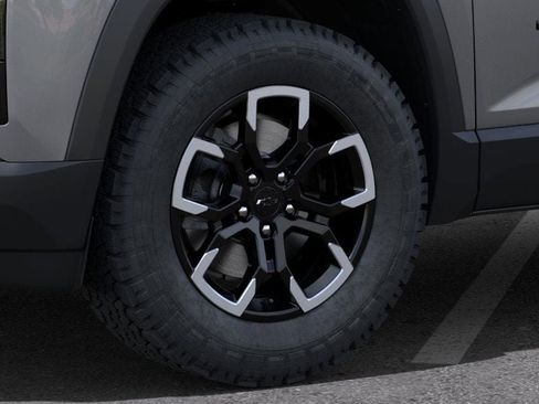 New 2026 Chevrolet Equinox ACTIV w/ Convenience Package III image 9