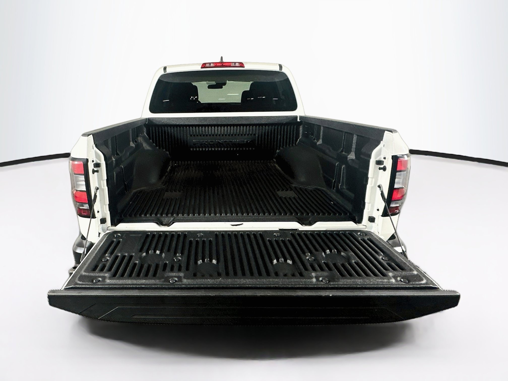 Used 2023 Nissan Frontier S w/ Technology Package RWD image 27