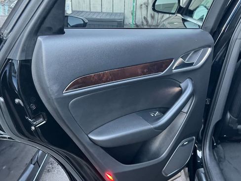 Used 2016 Audi Q3 2.0T Prestige image 27