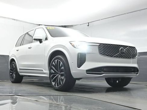 Used 2026 Volvo XC90 T8 Ultra w/ Protection Package Premier AWD/4WD image 34