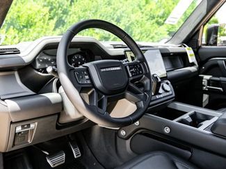 New 2026 Land Rover Defender 130 V8 AWD/4WD video 2